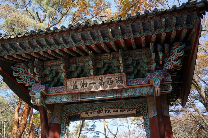 Songnisan National Park & Beopjusa Temple UNESCO site Private Tour - The car ride is part of the lesson, not just transit