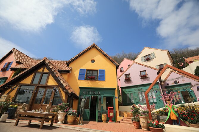 Special Private Tour Nami Island, Rail Bike, Petite France - Chuncheon Chicken Barbecue at Ho Won Garden