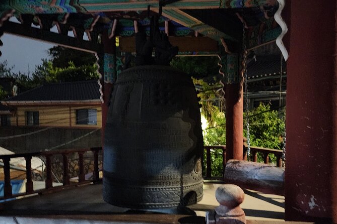 Spiritual Adventure : Into Inwangsan and Korean Shamanism - Photos, Q&A Time, and How to Stay Respectful