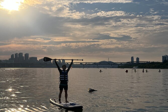 Stand Up Paddle Board (SUP) and Kayak Activities in Han River - Why Ttukseom Hangang Park Makes This Feel Like a Seoul Escape