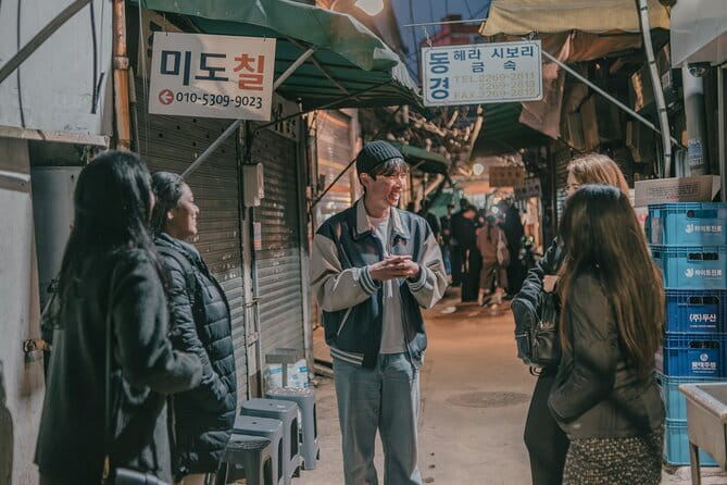 Street photoshoot and Seoul Hidden gem History Walking Tour - Golden hour Seoul with a history guide and photographer