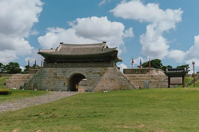 Suwon Hwaseong+Gwangmyeong Cave+Starfield Library from Seoul - Why Suwon fits perfectly as a Seoul day trip