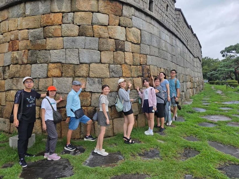 Suwon Hwaseong, Gwangmyeong Cave, & Starfield Library Trip - The guides matter, and it shows in the details