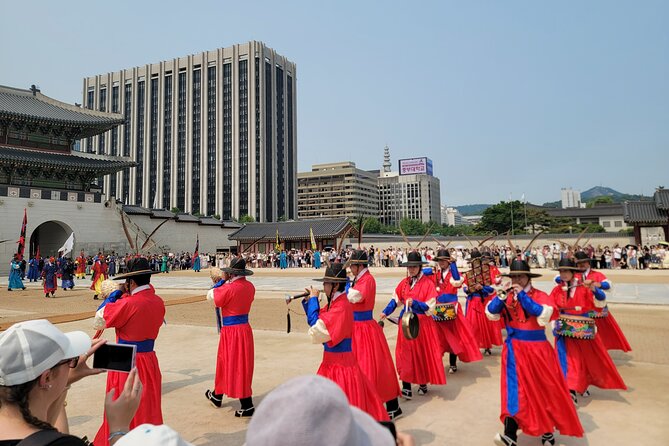 Tailored Private Tour from Seoul - A Private, Tailor-Made Day From Palaces to the DMZ