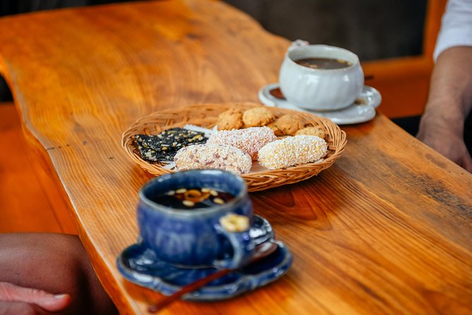 The Award-Winning PRIVATE Food Tour of Seoul: The 10 Tastings - Walking Pace, Seating Moments, and How to Stay Comfortable