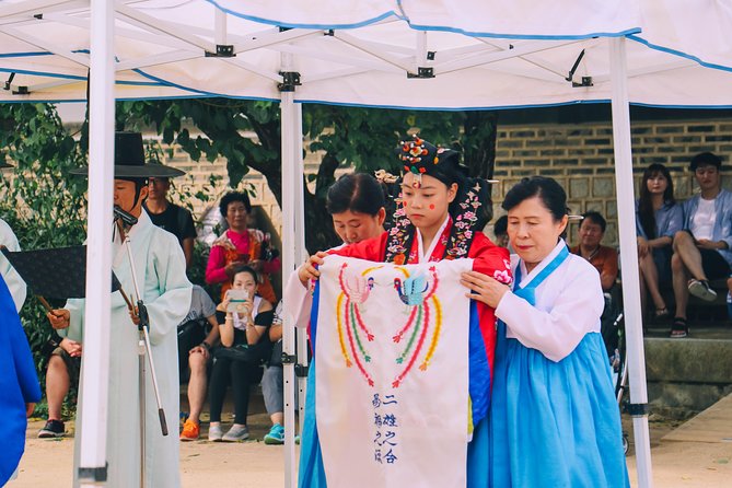 Traditional Korean folk village Afternoon tour - Movie Connection: Spotting Scandal Locations in a Real Setting