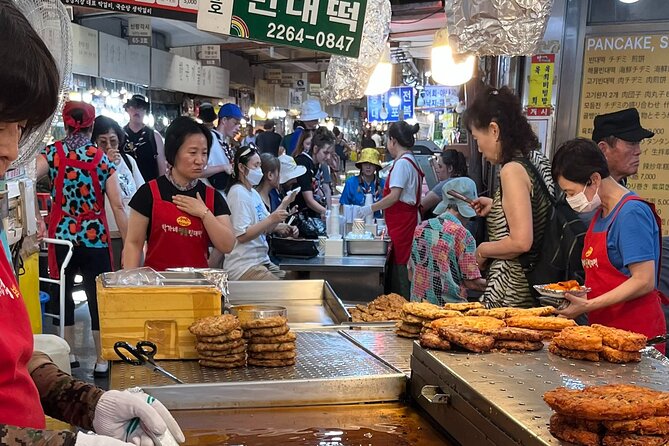 Vegan & Vegetarian Korean Market Adventure Gwangjang Market - The adjacent fabric market stop, and why it adds value