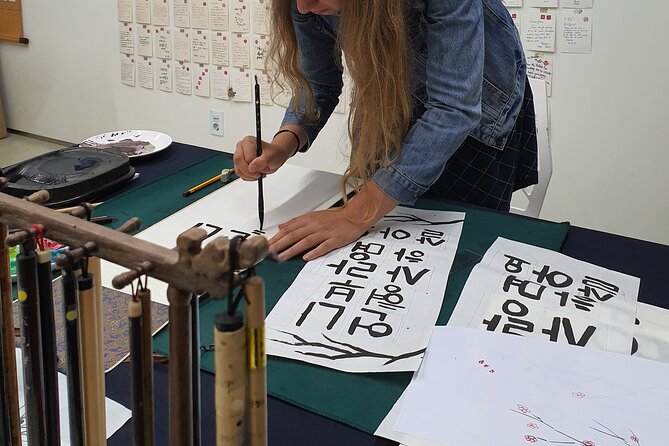 Write a Meaningful Korean Calligraphy Scroll in Insadong - Price, value, and how far ahead you should book